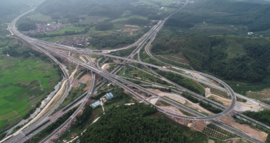 陇南至巴马高速公路（钟山至昭平段）